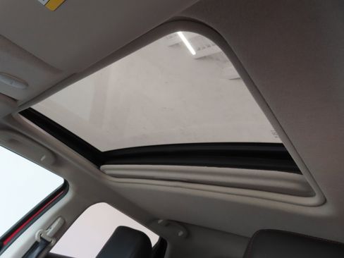 Used 2013 Nissan Juke SL FWD image 21