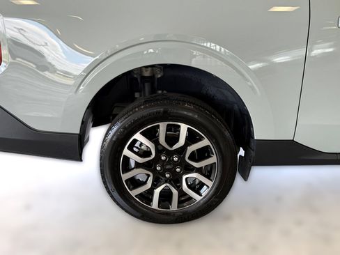 Certified 2024 Ford Maverick Lariat FWD image 13