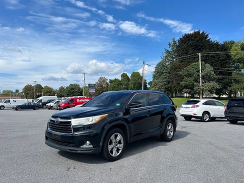 Used 2015 Toyota Highlander Limited Platinum AWD/4WD image 1
