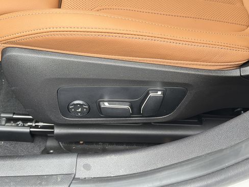 New 2026 BMW 330i Sedan w/ Premium Package image 20