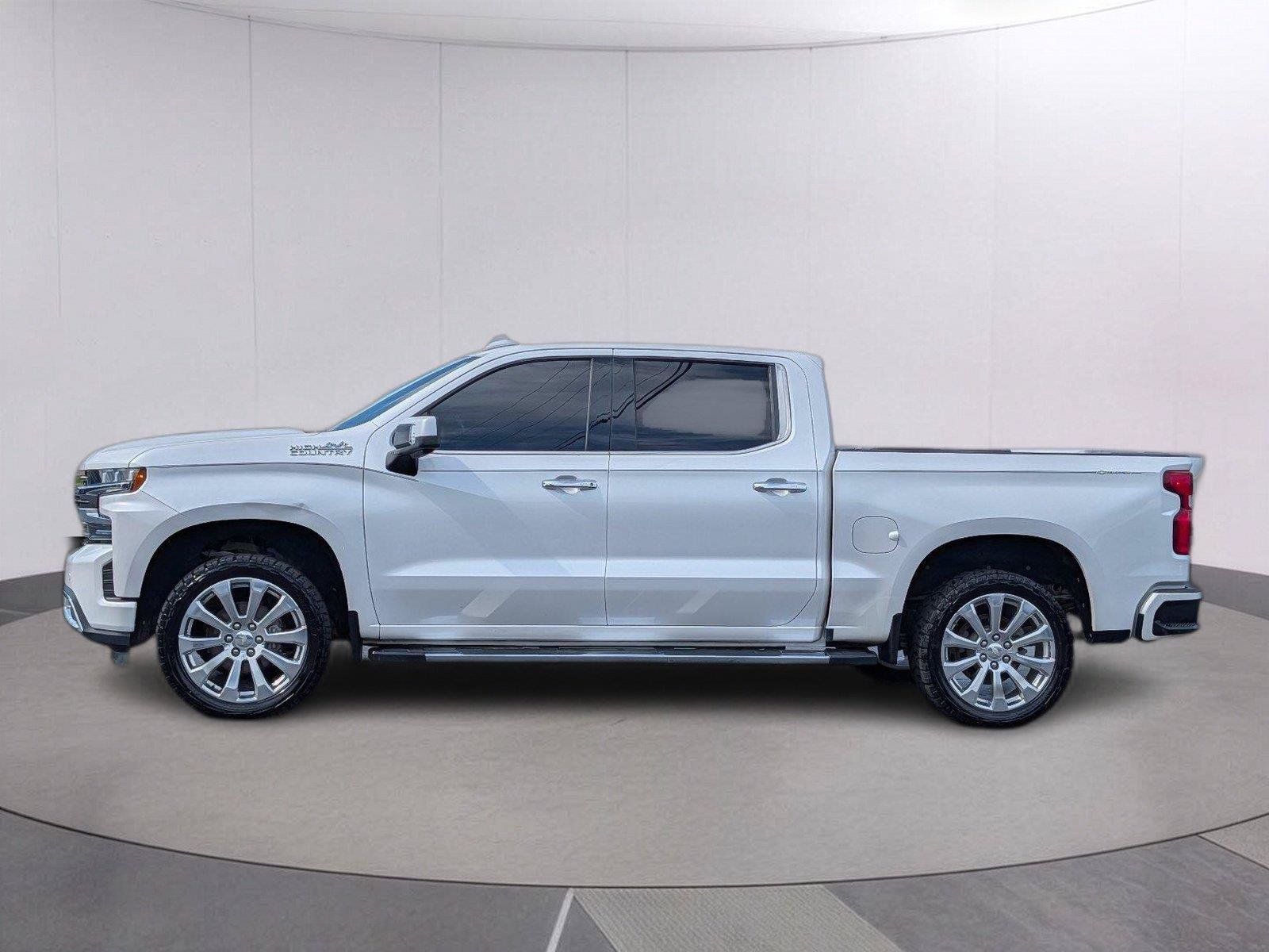 Used 2020 Chevrolet Silverado 1500 High Country w/ Technology Package AWD/4WD image 2