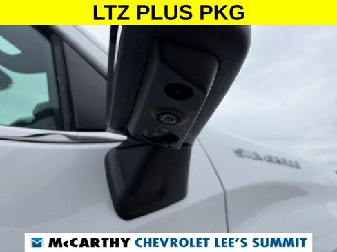 Used 2023 Chevrolet Silverado 1500 LTZ AWD/4WD image 22