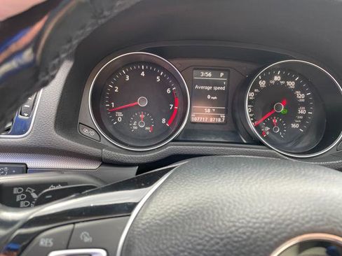 Used 2018 Volkswagen Passat 2.0T R-Line image 17