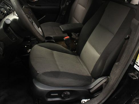 Used 2015 Ford Taurus Police Interceptor FWD image 17