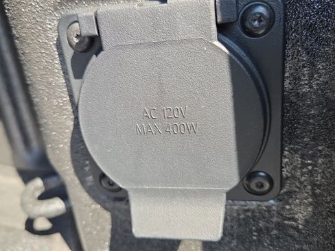 Used 2025 GMC Sierra 3500 AT4 w/ AT4 Premium Plus Package image 12