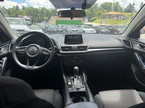 Used 2017 MAZDA MAZDA3 Sport FWD image 14
