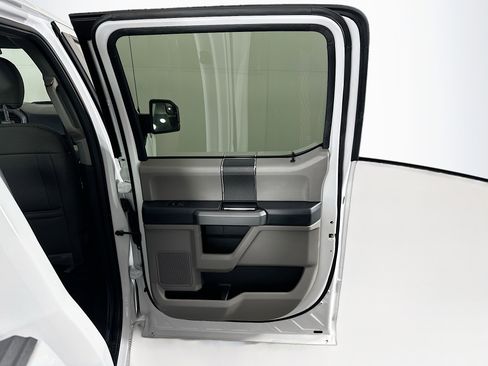 Used 2018 Ford F150 XLT image 27