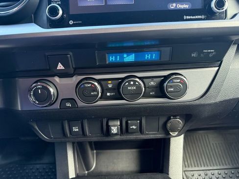 Used 2022 Toyota Tacoma SR5 image 36