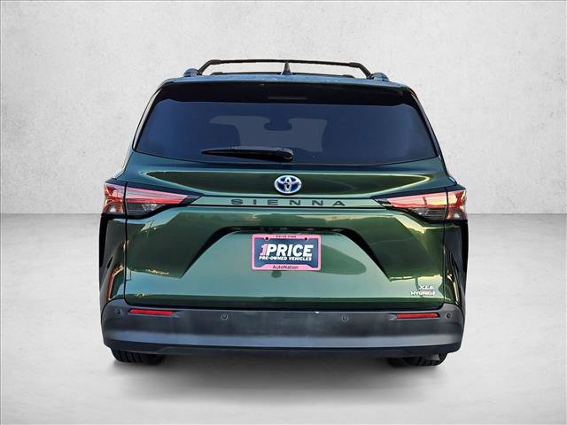Used 2021 Toyota Sienna XLE FWD image 6