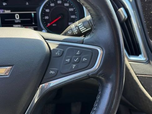 Used 2016 Chevrolet Malibu LT FWD image 24