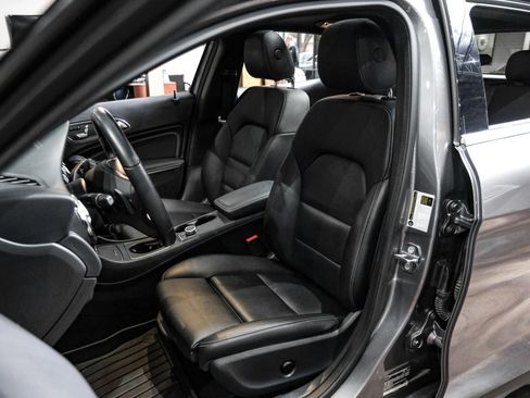 Used 2019 Mercedes-Benz GLA 250 4MATIC image 36