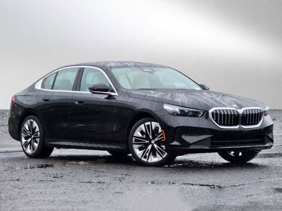 New 2026 BMW 530i xDrive w/ Premium Package