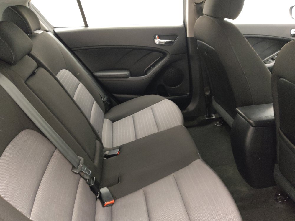 Used 2016 Kia Forte EX FWD image 19