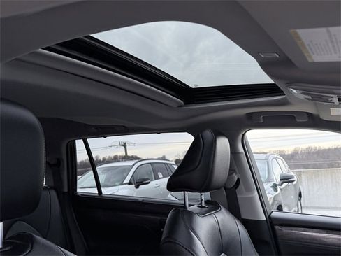 Certified 2025 Toyota Highlander Limited image 7