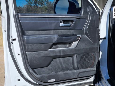 Used 2024 Toyota Sequoia Platinum image 11