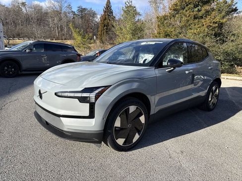 New 2026 Volvo EX30 Ultra image 2