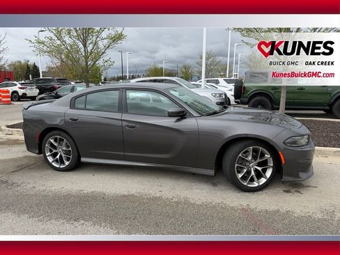 Used 2020 Dodge Charger GT RWD image 4