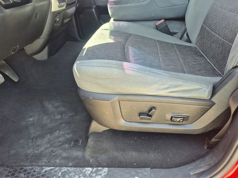 Used 2015 RAM 1500 Big Horn RWD image 14