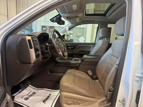 Used 2016 GMC Sierra 1500 Denali w/ Denali Ultimate Package AWD/4WD image 11