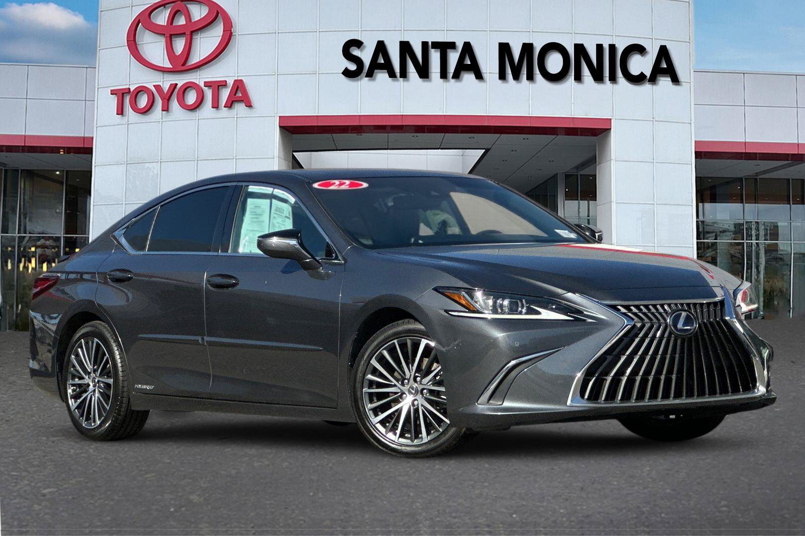 Used 2022 Lexus ES 300h w/ Premium Package FWD image 2