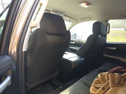 Used 2014 Toyota Tundra SR5 w/ TRD Off Road Package image 15