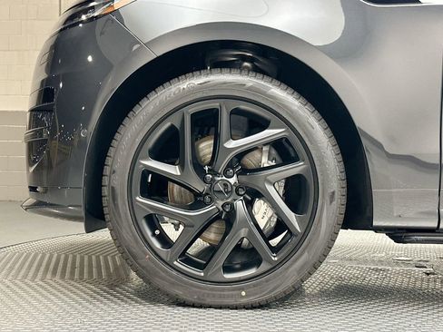 New 2026 Land Rover Range Rover Sport Dynamic SE image 13