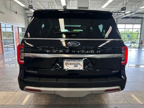 Used 2024 Ford Expedition Max Platinum AWD/4WD image 16