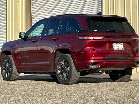 Used 2023 Jeep Grand Cherokee 30th Anniversary image 5