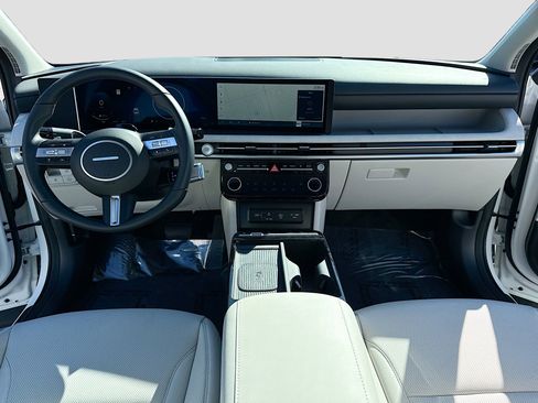 Certified 2025 Hyundai Tucson SEL image 3