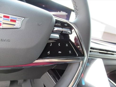 New 2026 Cadillac Escalade ESV Sport w/ Touring Package image 18