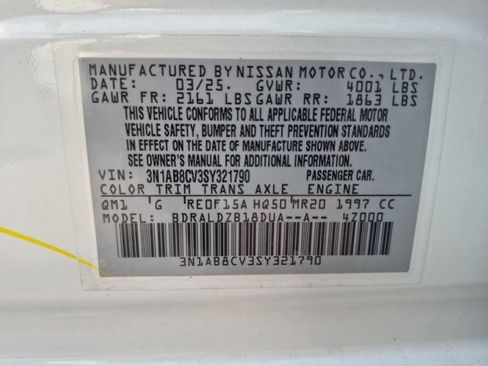 Used 2025 Nissan Sentra SV FWD image 35