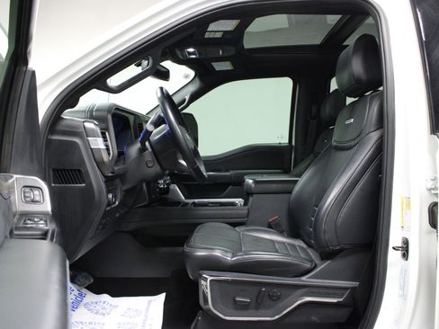 Used 2025 Ford F250 Platinum image 12