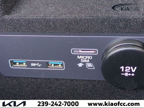 Used 2019 Jaguar F-PACE S image 23