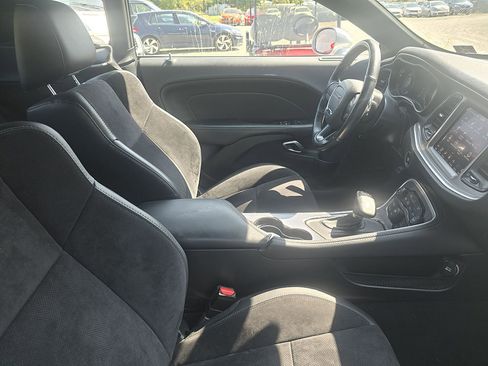 Used 2019 Dodge Challenger GT w/ Plus Package image 5