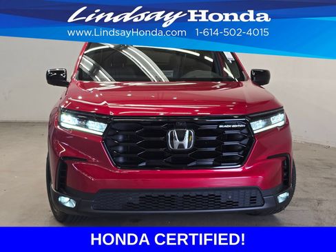 Used 2025 Honda Pilot Black Edition image 2
