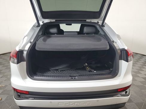 Used 2023 Audi Q4 e-tron Prestige w/ Black Optic Package image 9