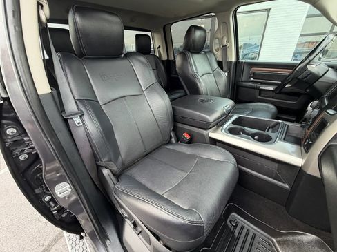 Used 2017 RAM 1500 Laramie AWD/4WD image 13