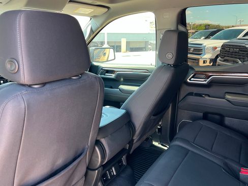Used 2024 GMC Sierra 1500 Elevation RWD image 20