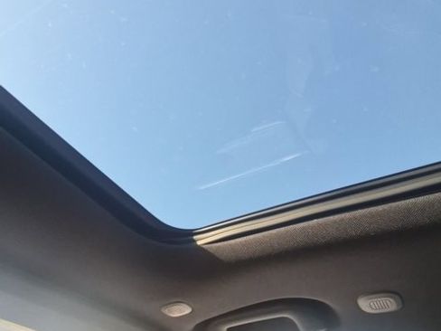 Used 2025 Jeep Grand Cherokee Limited image 10