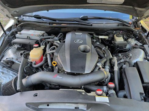 Used 2016 Lexus IS 200t w/ F Sport Package RWD image 7