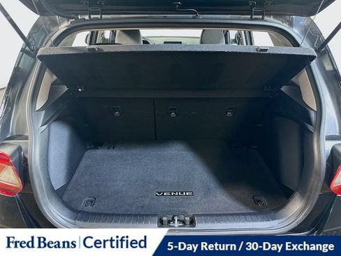 Certified 2023 Hyundai Venue SEL FWD image 12