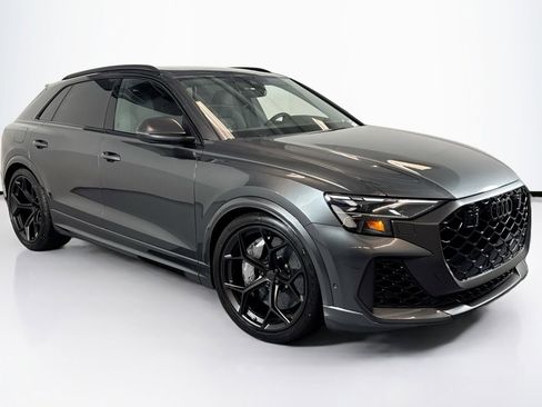 New 2026 Audi RS Q8 performance image 3