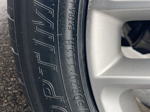 Used 2023 Dodge Durango GT image 32