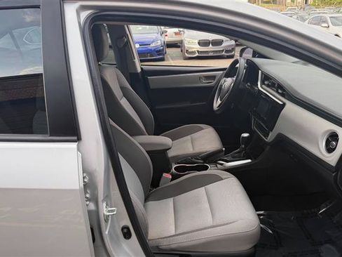 Used 2019 Toyota Corolla LE FWD image 13
