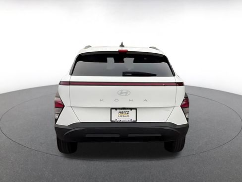 Used 2025 Hyundai Kona SEL image 12