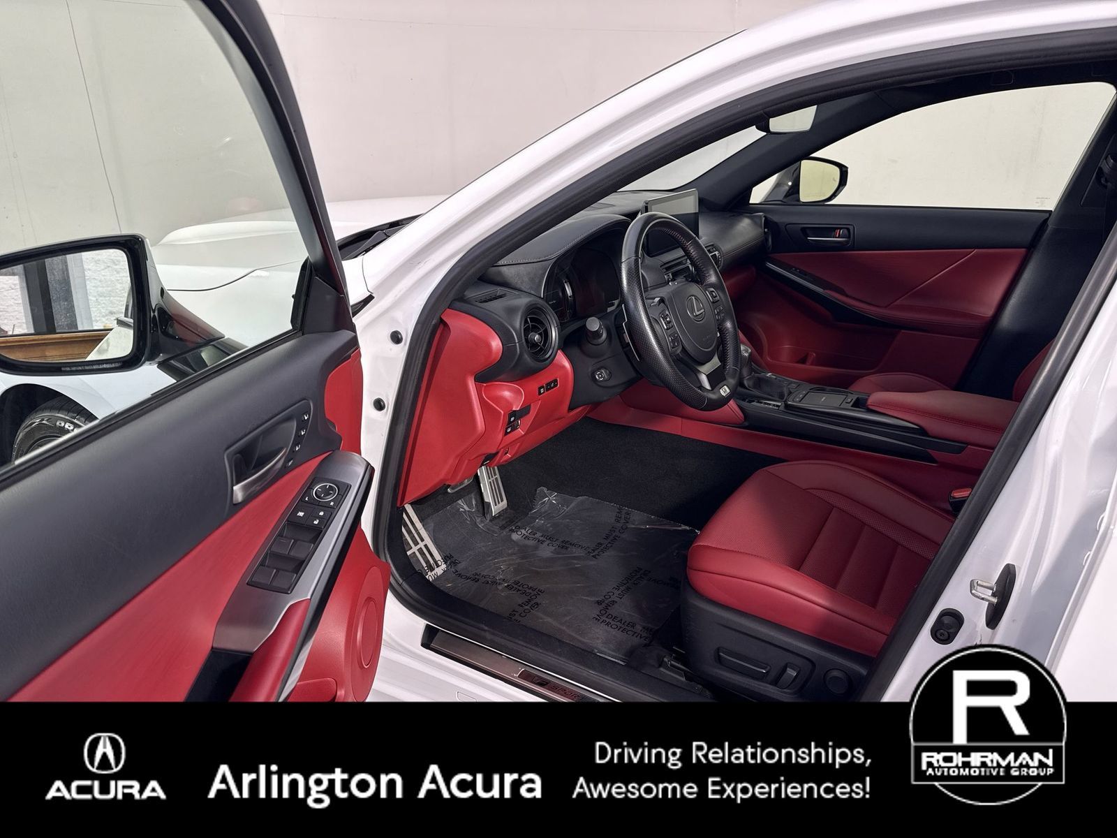 Used 2024 Lexus IS 500 RWD image 4