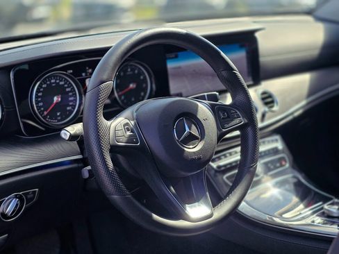 Used 2017 Mercedes-Benz E 300 image 14