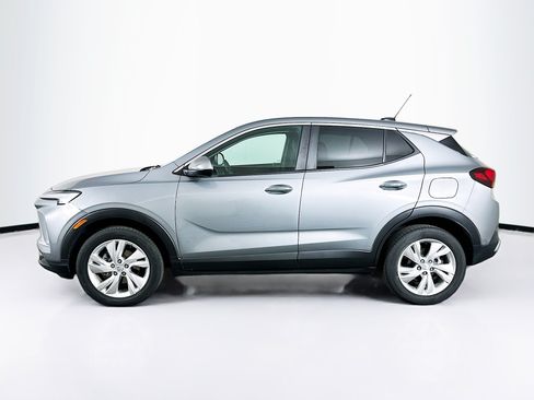 Used 2025 Buick Encore GX Preferred AWD/4WD image 4
