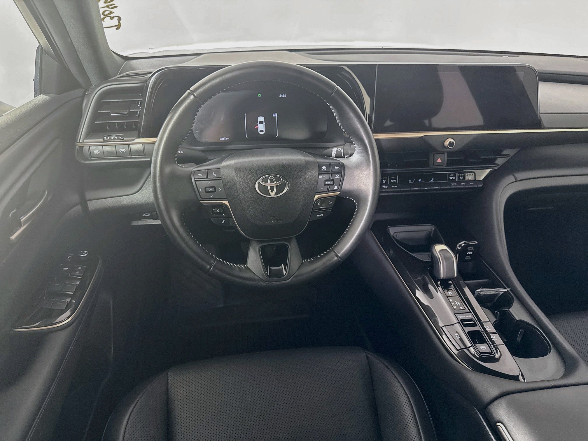 Certified 2026 Toyota Crown AWD/4WD image 23