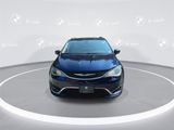 Used 2017 Chrysler Pacifica Touring-L image 5